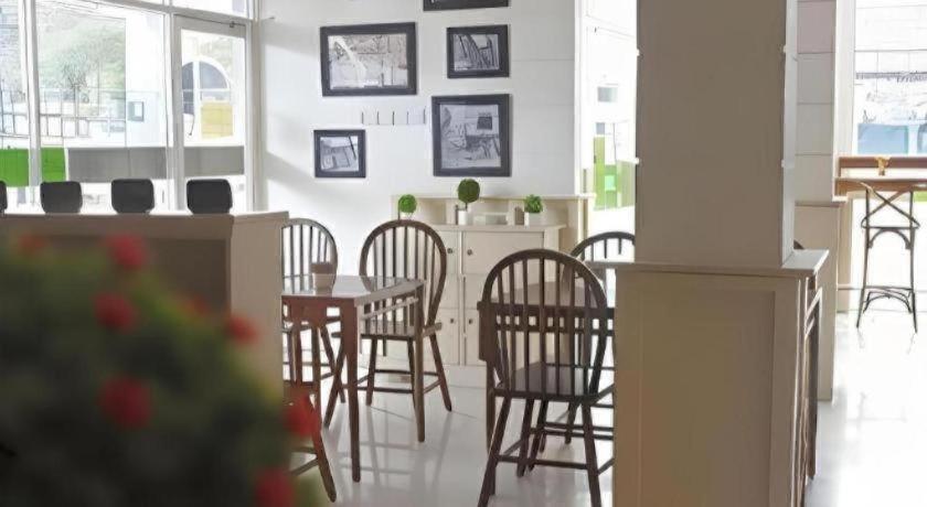 Wakeup Homestay Γιογκιακάρτα Εξωτερικό φωτογραφία