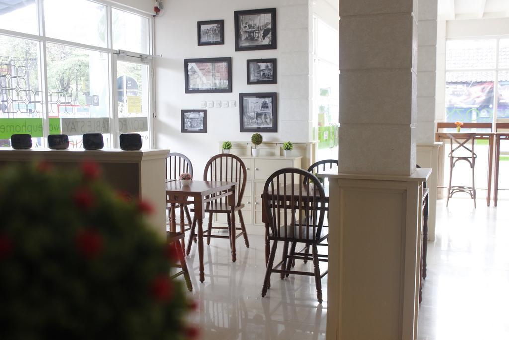 Wakeup Homestay Γιογκιακάρτα Εξωτερικό φωτογραφία